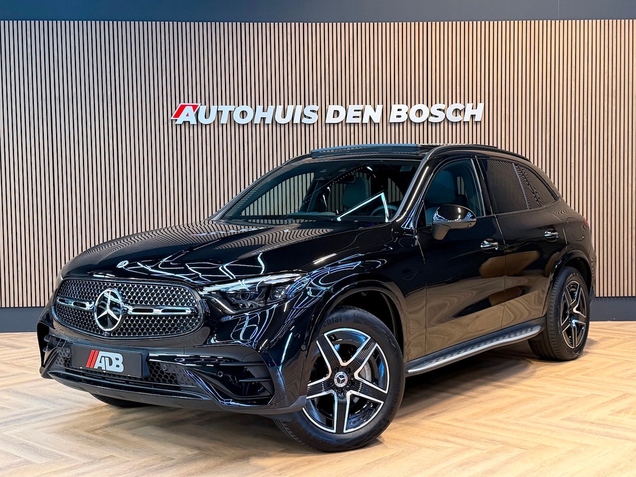 Mercedes-Benz GLC-klasse - 400e 4MATIC AMG Line 381PK - Pano - AutoWereld.nl