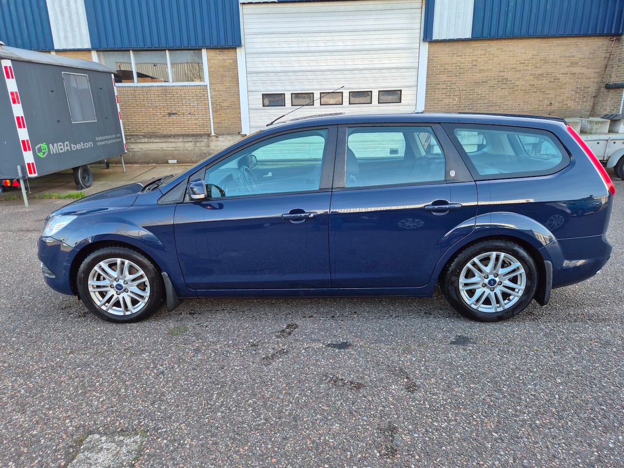 Ford Focus Wagon - 2.0 Titanium 2.0 Titanium, ghia/ automaat/ leer /navigatie - AutoWereld.nl