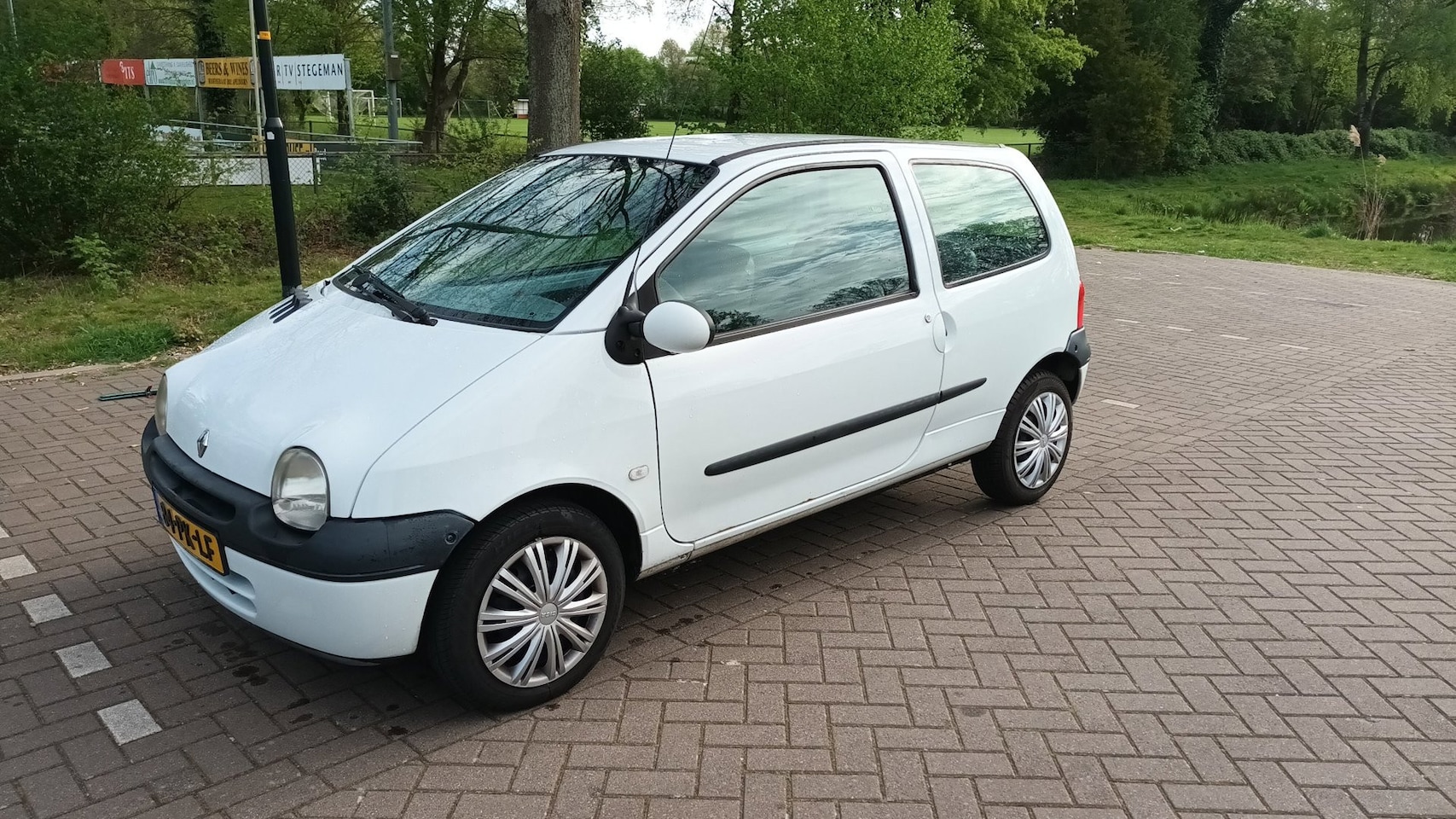 Renault Twingo - 1.2 Privilège Airco / Nieuwe Apk! - AutoWereld.nl