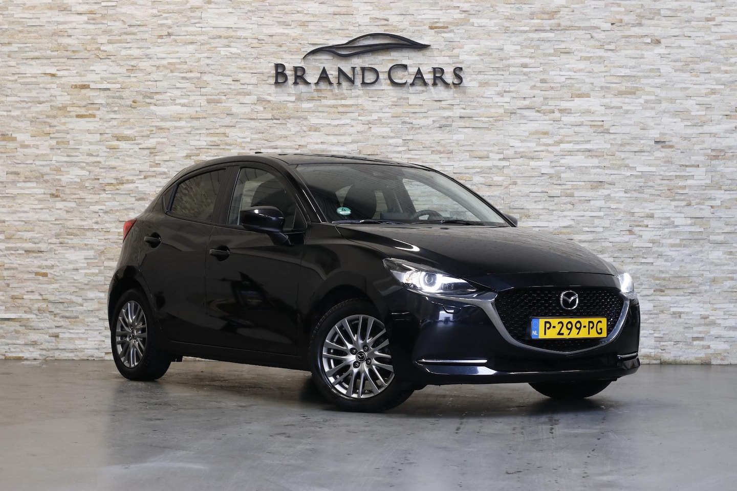 Mazda 2 - 1.5 Skyactiv-G Luxury | CARPLAY | NAVI | HEADUP | NAP | NL AUTO | Dealer onderhouden! - AutoWereld.nl