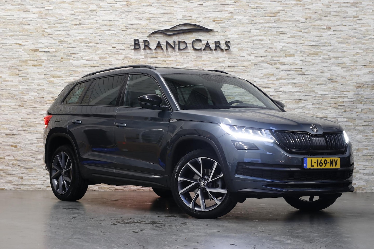 Skoda Kodiaq - 1.5 TSI Sportline Business | Panoramadak | Virtual Cockpit | Camera | CANTON | ACC | Carpl - AutoWereld.nl