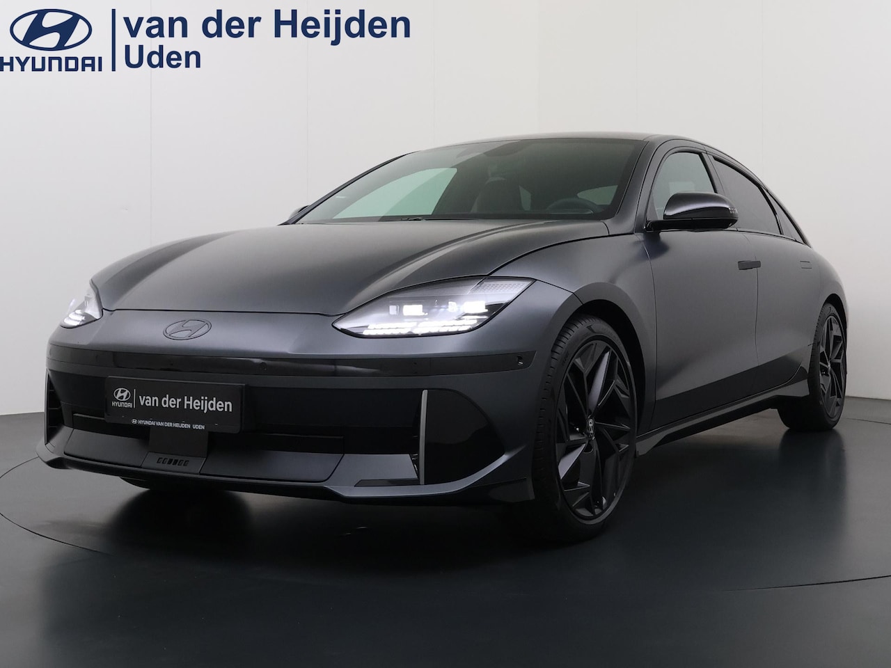 Hyundai IONIQ 6 - Business 77.4 kWh 20" Lichtmetalen Velgen | Apple Car Play Of Android Auto | Half Lederen - AutoWereld.nl