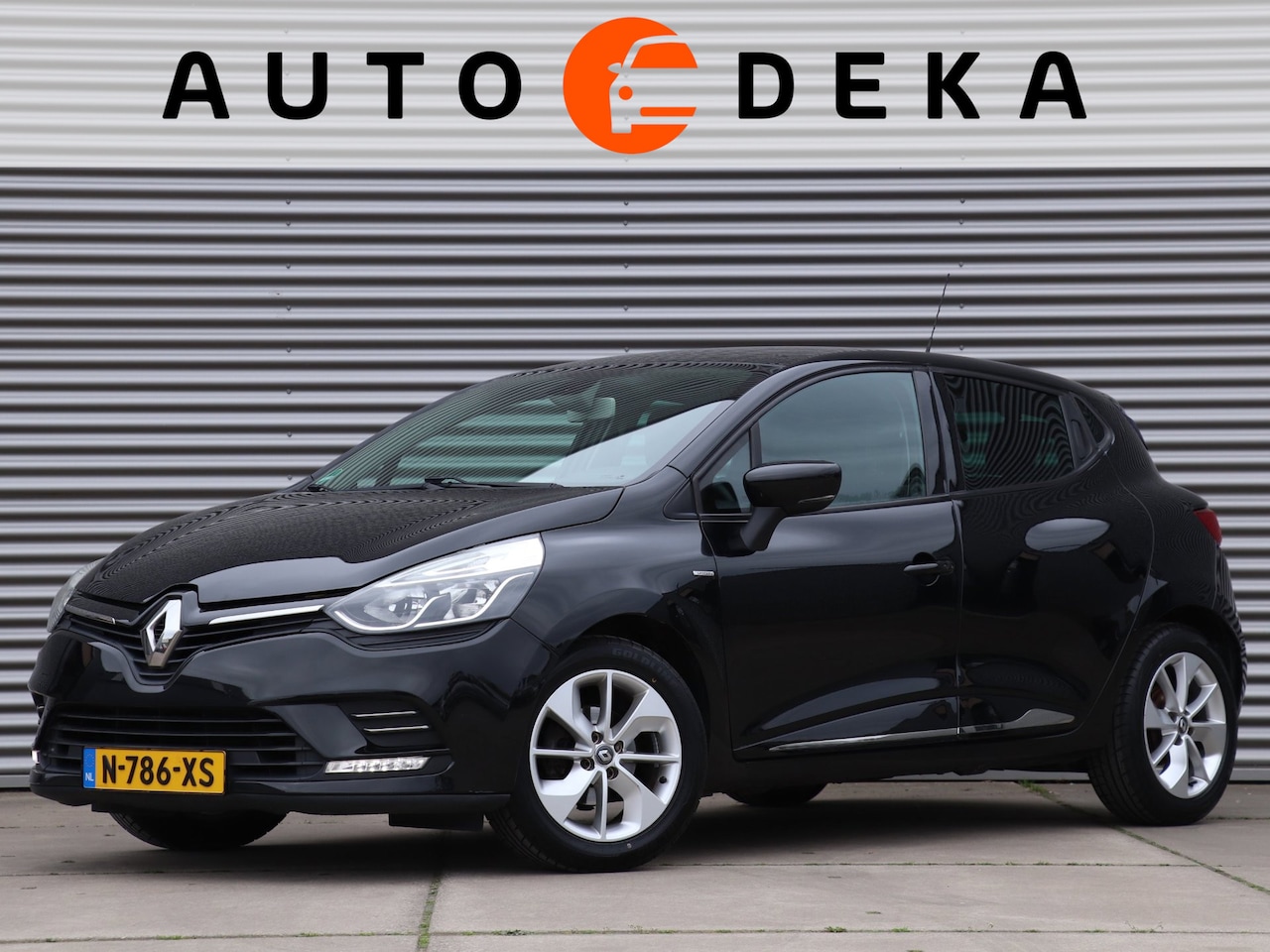 Renault Clio - 0.9 TCe Limited *Navigatie*Trekhaak*Parkeersens.* - AutoWereld.nl