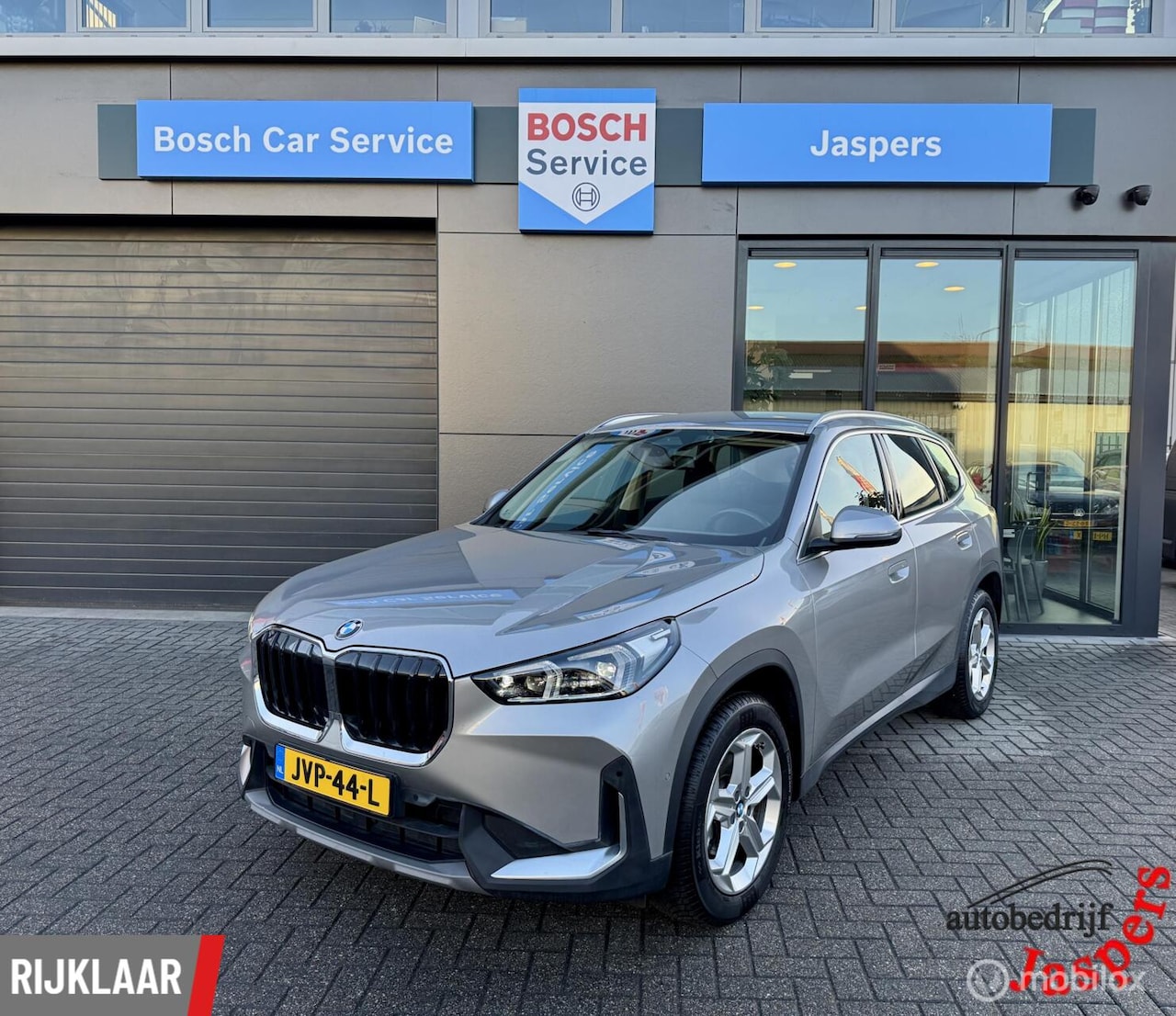 BMW X1 - sDrive18i NAVI | DAB | APPLE | CAMERA | 18" - AutoWereld.nl