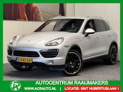 Porsche Cayenne - 3.0 V6 HYBRID 333 PK LUCHTVERING LEDER NAVIGATIE CRUISE CONTROL CLIMATE CONTROL ACHTERUITR