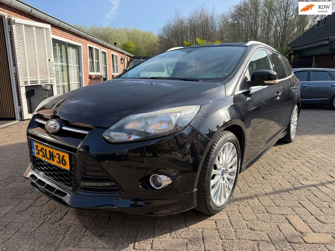 Ford Focus Wagon - 1.6 EcoBoost Lease Titanium NIEUWE APK 14-04-2027 - AutoWereld.nl