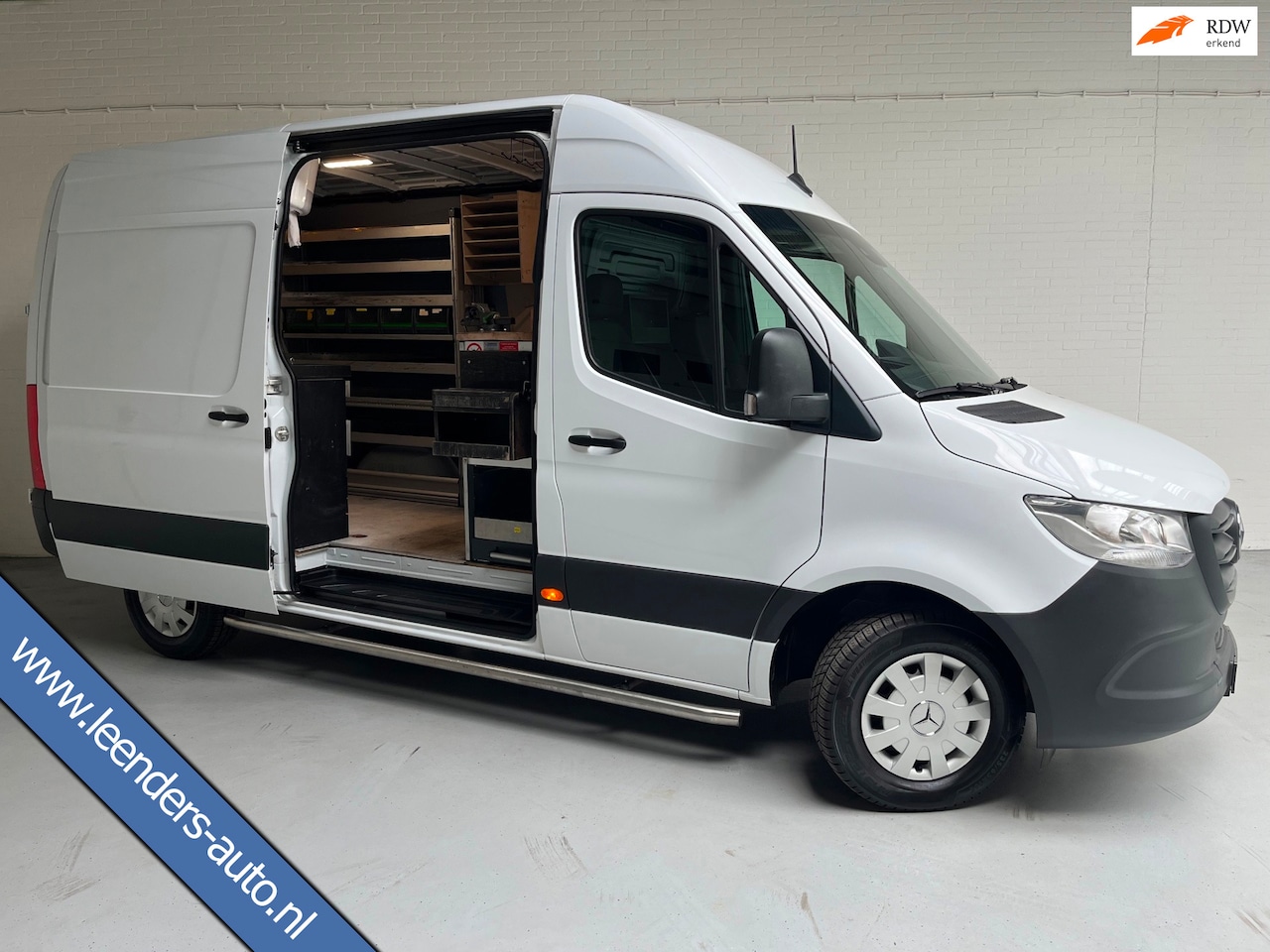 Mercedes-Benz Sprinter - Servicewagen 311 2.2 CDI euro6 L2H2, Inrichting, Omvormer V230, Compressor, Oprijplaat, RI - AutoWereld.nl