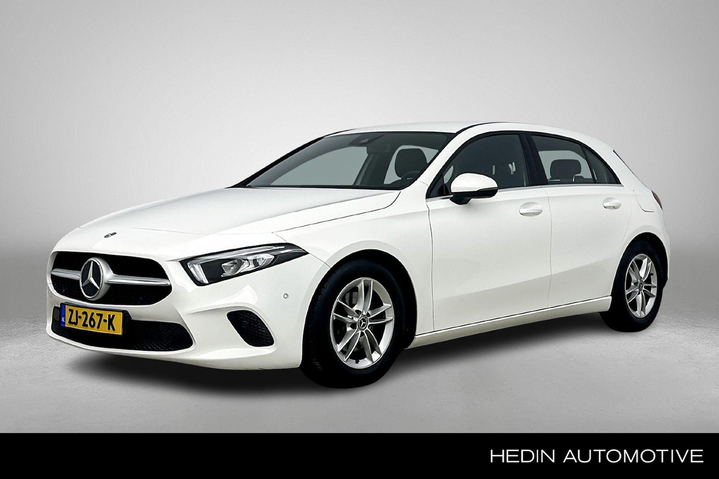 Mercedes-Benz A-klasse - A 180 Automaat Business Solution Style Line | Advantage Pakket | LED | Parktronic met came - AutoWereld.nl