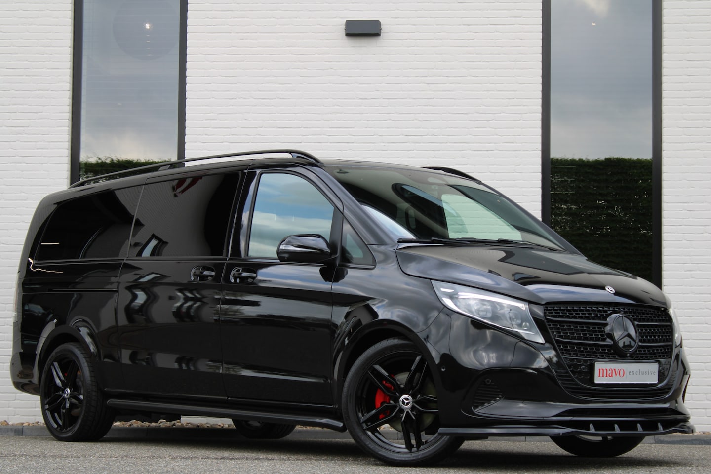 Mercedes-Benz V-klasse - 300d / XXL / DC / Edition / 2x Elec Schuifdeur / 360 Camera / Vol Opties / NIEUWSTAAT - AutoWereld.nl