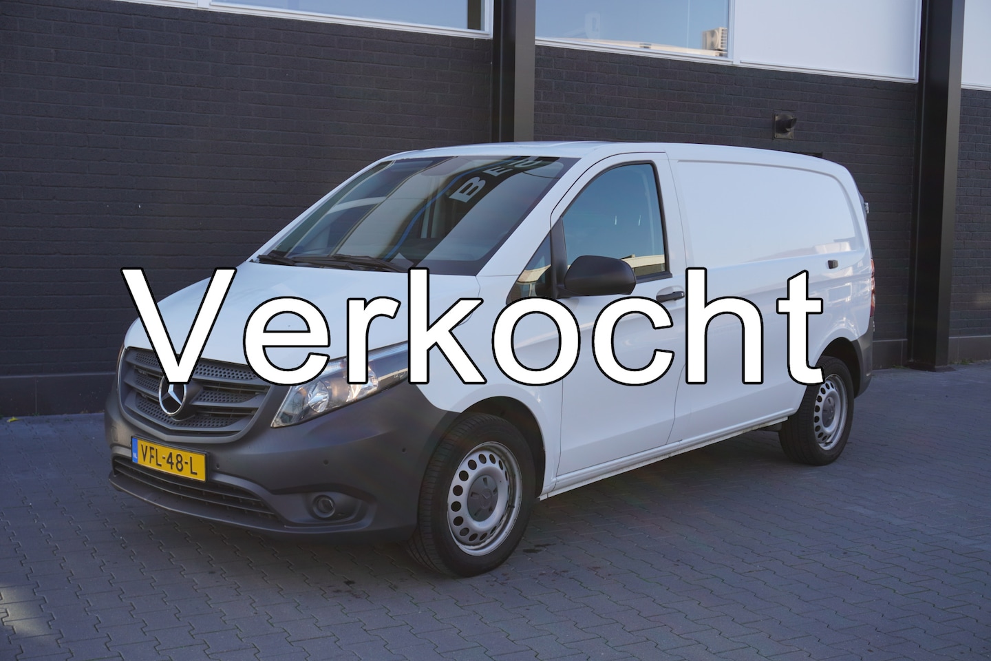 Mercedes-Benz Vito - 114 CDI Automaat EURO 6 - A/C Climate - Cruise - Camera - Trekhaak - € 15.950,- Excl. - AutoWereld.nl
