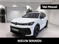Volkswagen Tiguan - 1.5 eHybrid R-Line Edition | 204PK | Automaat | Panoramaschuif-kanteldak | Trekhaak inklap