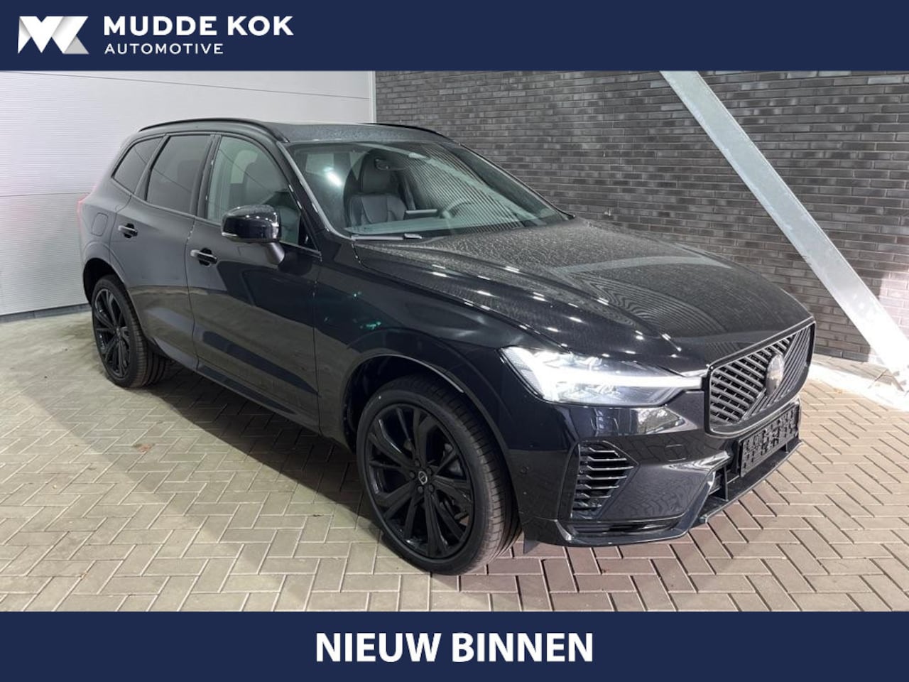 Volvo XC60 - T8 Plug-in hybrid Ultra Black Edition | Bowers&Wilkins | Luchtvering | Massage | Head-Up | - AutoWereld.nl