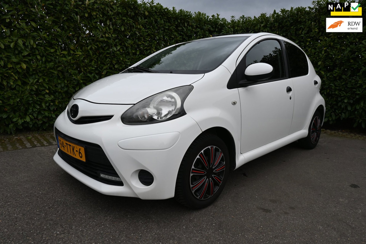 Toyota Aygo - 1.0 VVT-i Aspiration 1.0 VVT-i Aspiration - AutoWereld.nl