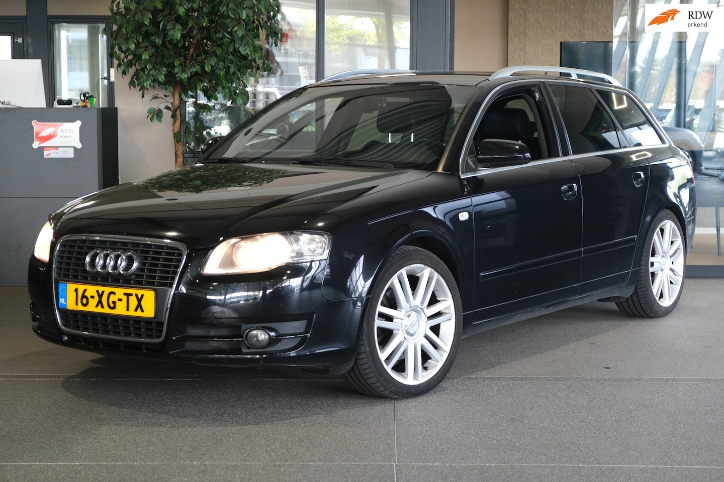 Audi A4 Avant - 1.8 Turbo Navi Leder Trekhaak Cruise Pdc - AutoWereld.nl
