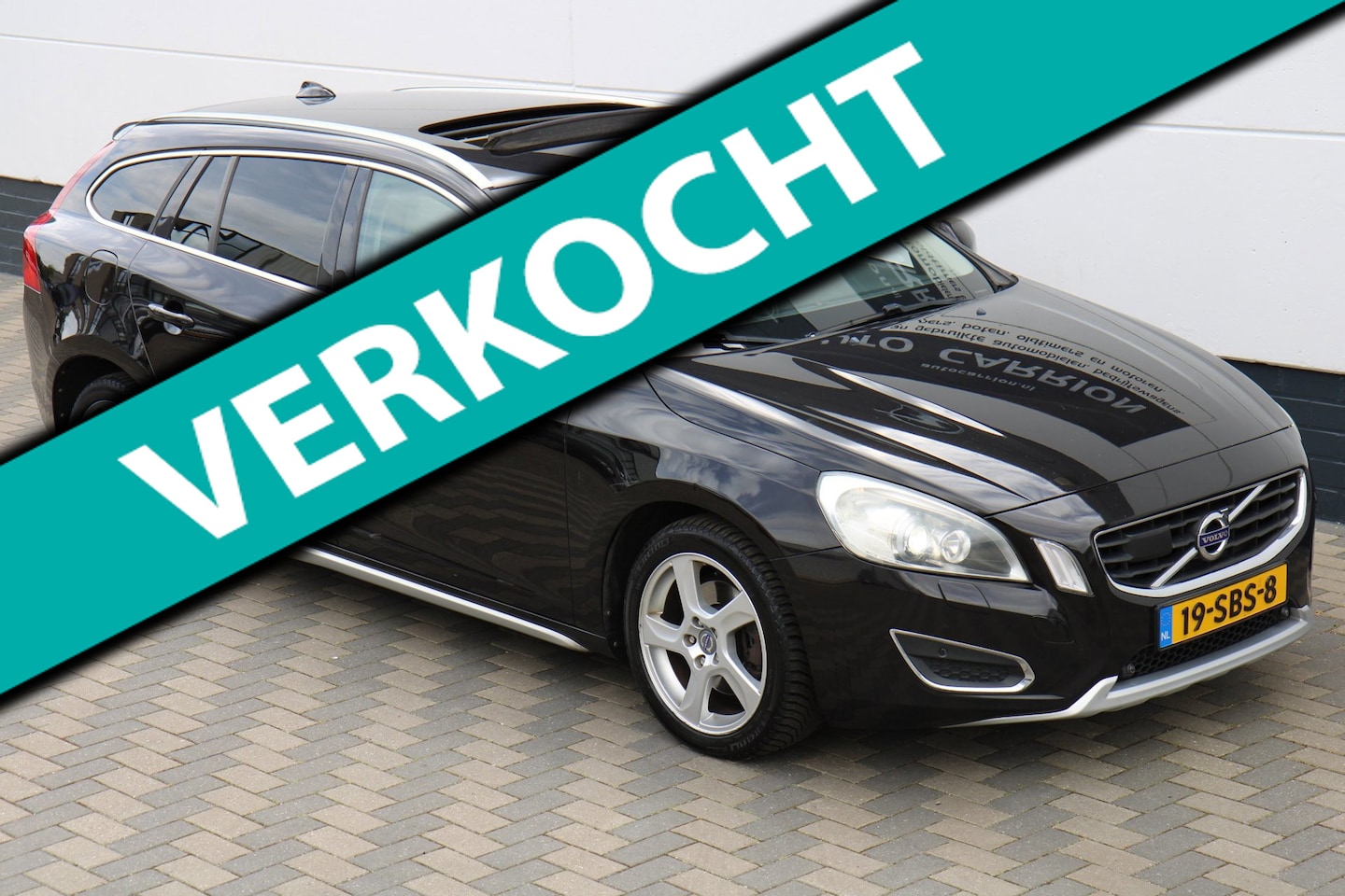 Volvo V60 - 2.0 D3 Summum Automaat Pano Leder Xenon Camera NAP - AutoWereld.nl