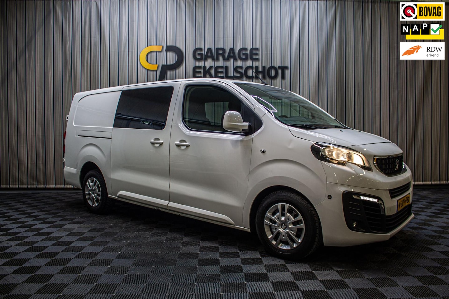 Peugeot Expert - 231L 2.0 BlueHDI 120 DC Premium|Trekhaak|Carplay|Navi - AutoWereld.nl
