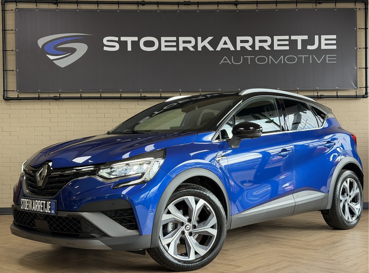 Renault Captur - 1.3 TCe 140 R.S. Line | Groot Navi | 18" | 360 | Stoel-Stuur & voorruit verwarming | 100% - AutoWereld.nl