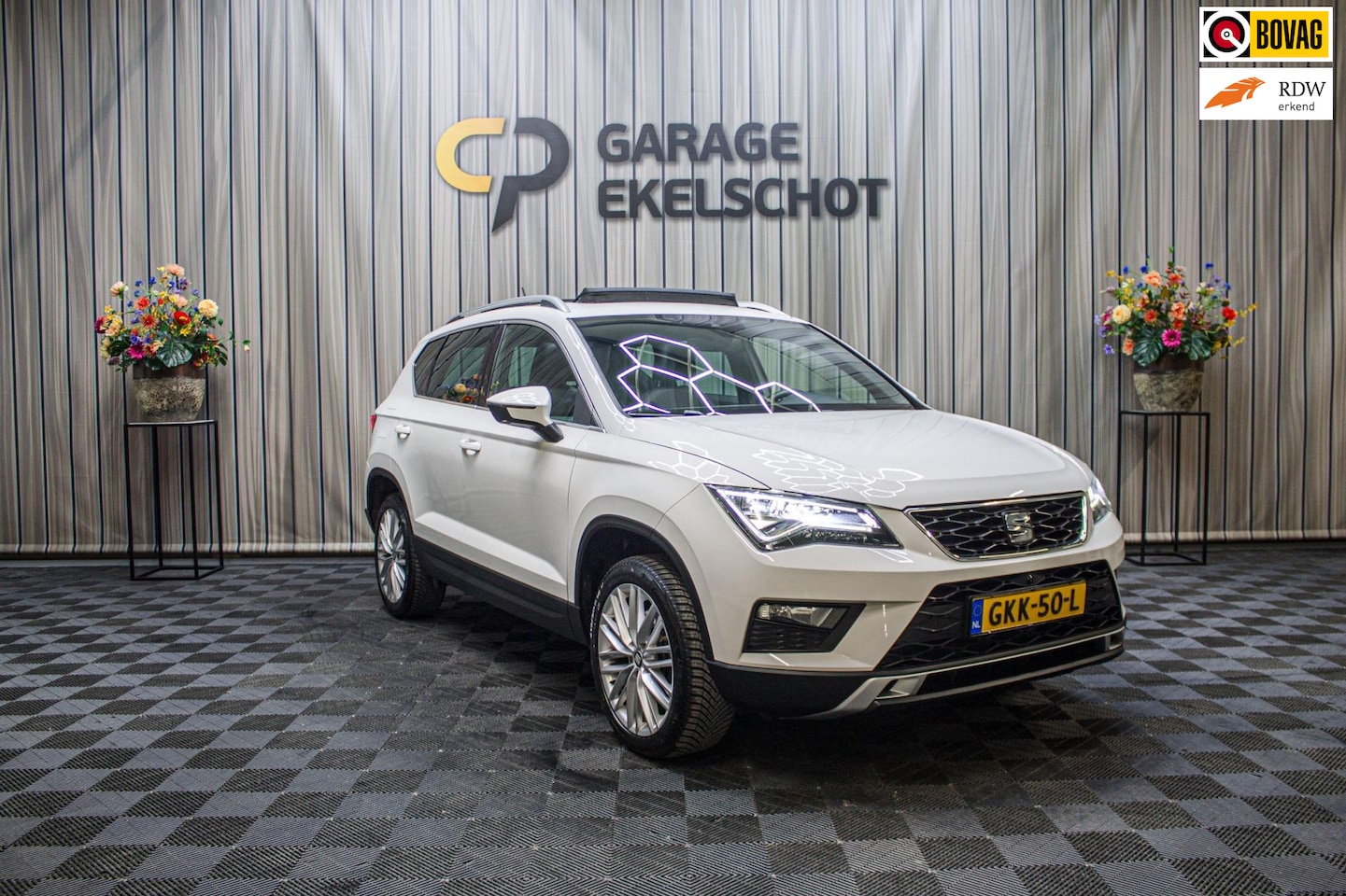 SEAT Ateca - 1.4 EcoTSI Xcellence|Pano|Keyless|ACC|Carplay|360Camera - AutoWereld.nl
