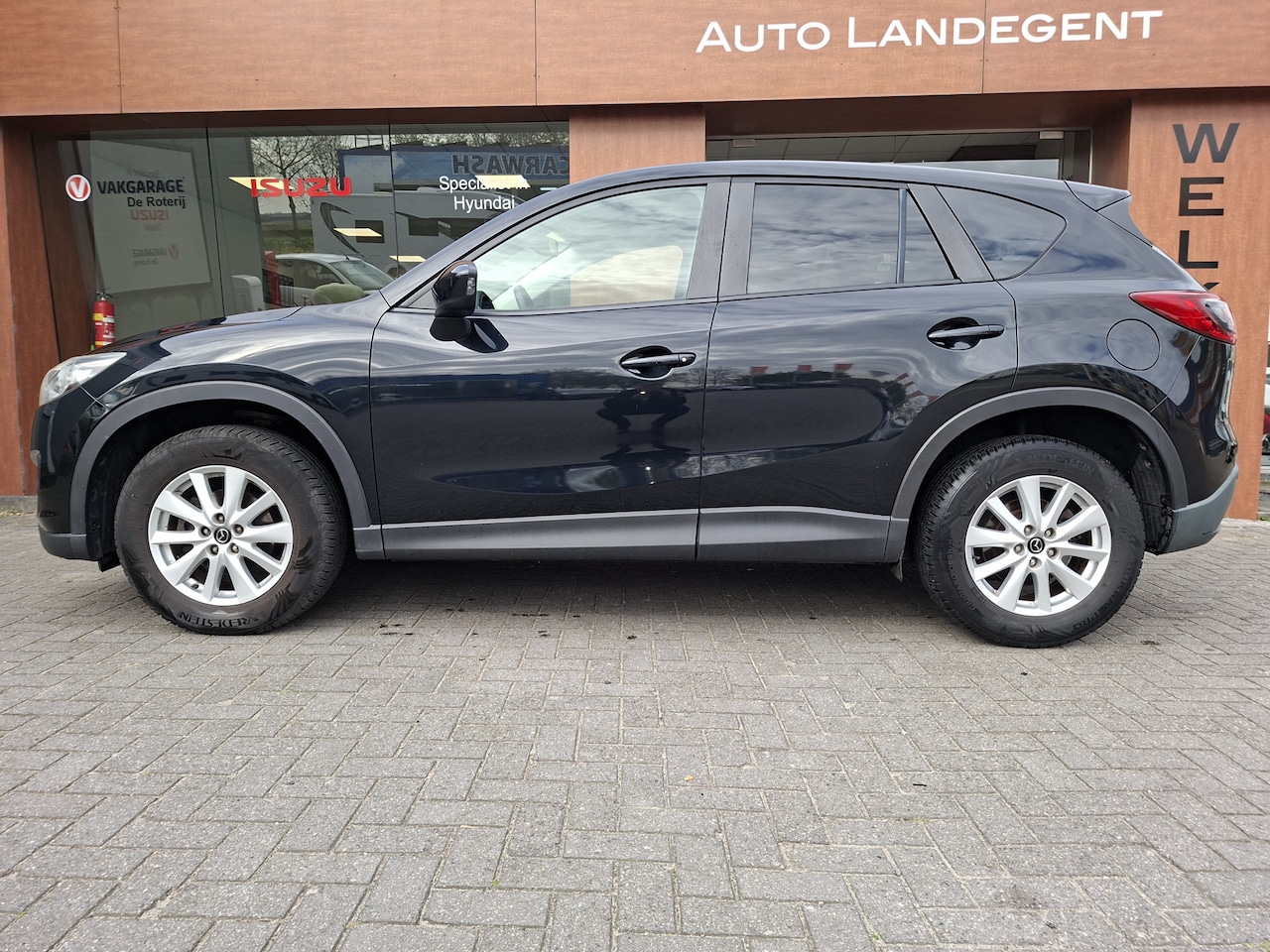 Mazda CX-5 - 2.0 Skylease 2WD | Trekhaak | Navigatie | Lm Velgen | All season banden - AutoWereld.nl