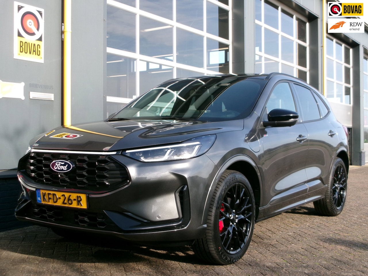 Ford Kuga - 2.5/243 pk Black Pack PHEV ST Line X Automaat Full Options - AutoWereld.nl