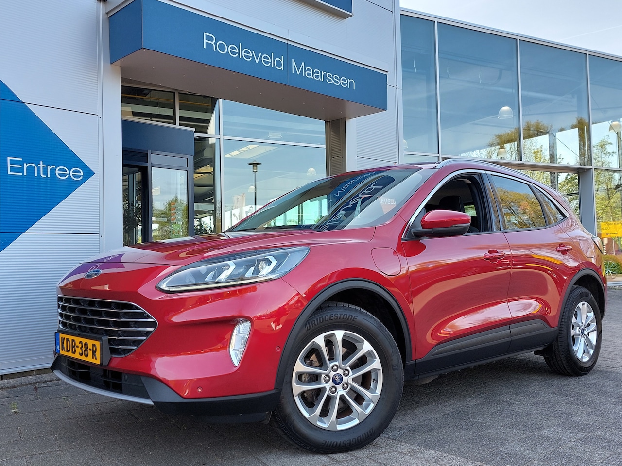 Ford Kuga - 2.5 PHEV Titanium | Navi | Apple Carplay+Android Auto | Clima | Adap.Cruise | Head-Up | Ke - AutoWereld.nl