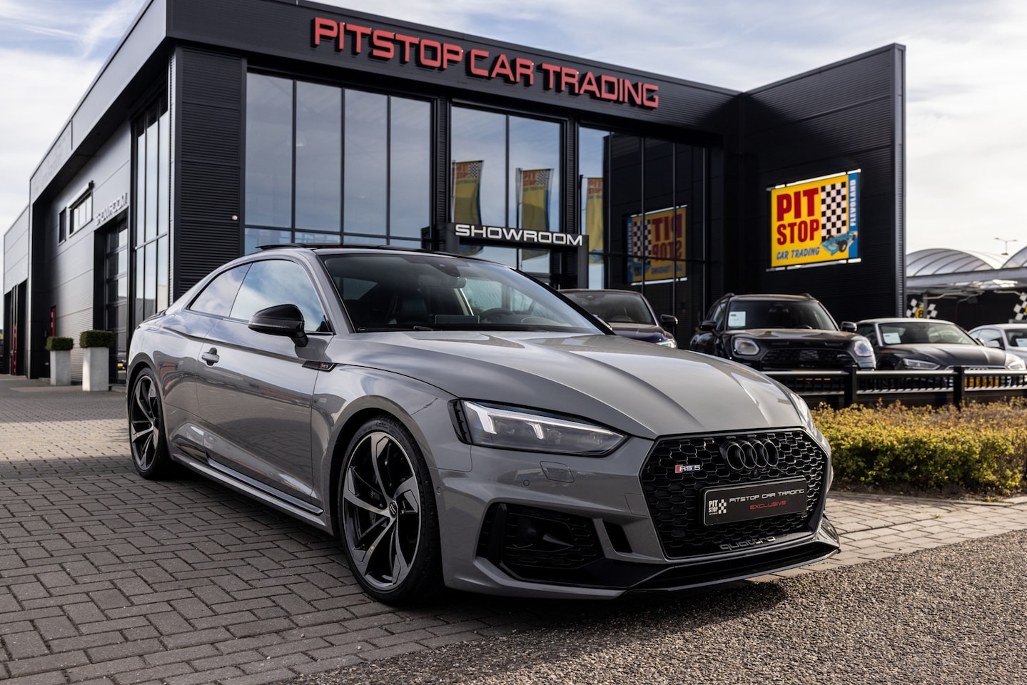 Audi A5 Coupé - 2.9 TFSI RS5 quattro 2.9 TFSI RS 5 quattro, Miltek, B&O, ABT, Keramisch, Pano, Nieuwstaat! - AutoWereld.nl