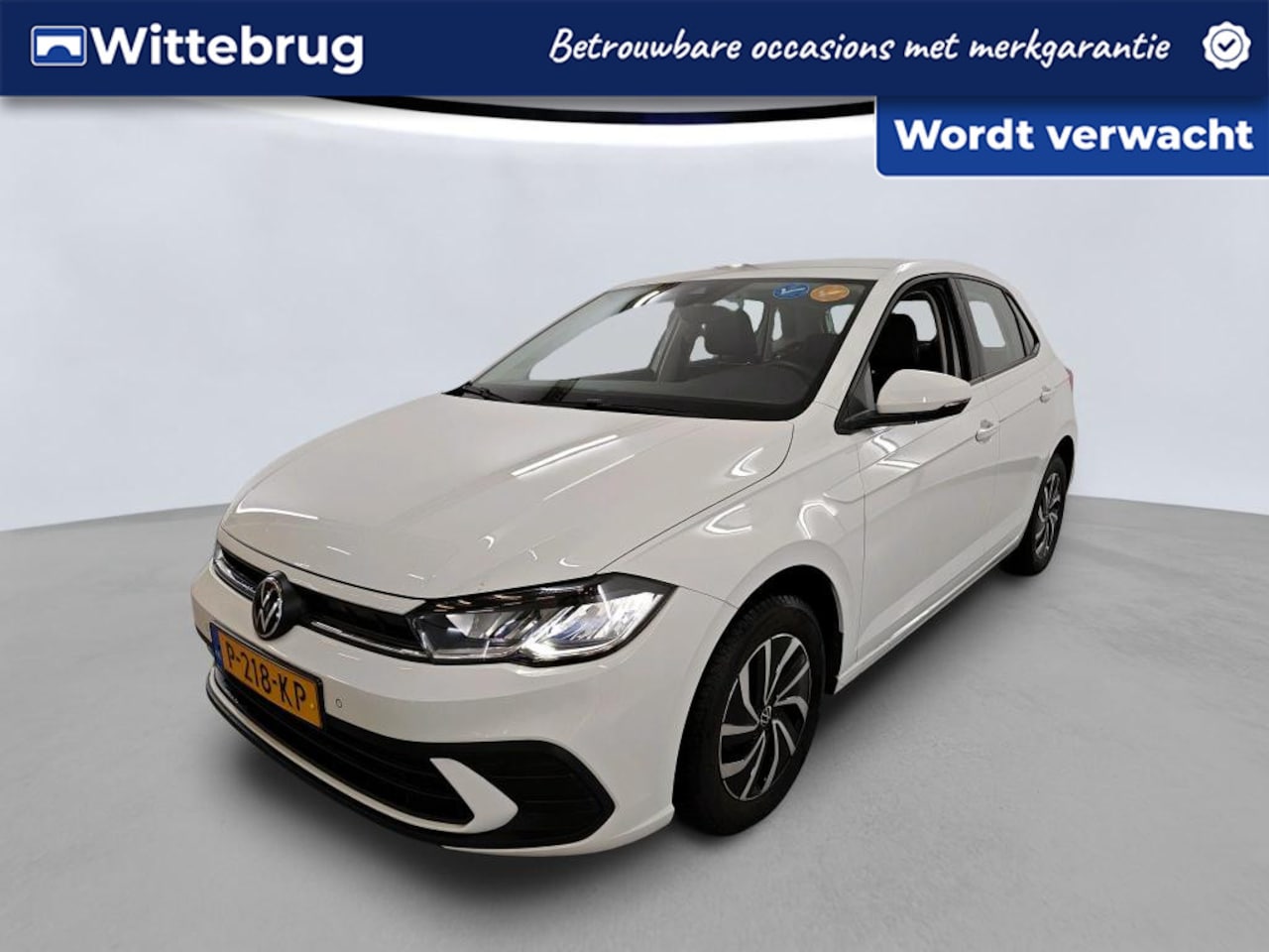 Volkswagen Polo - 1.0 TSI Life LED / Navigatie / PDC - AutoWereld.nl