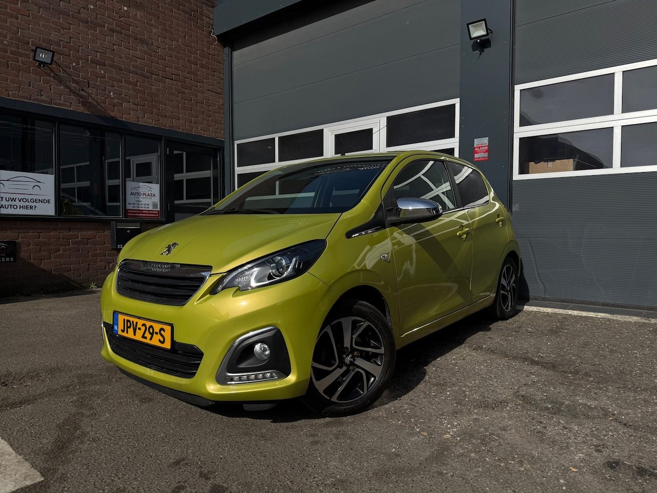 Peugeot 108 - 1.0 e-VTi Active TOP! 1.0 e-VTi Active TOP! - AutoWereld.nl