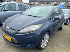 Ford Fiesta - 1.25 Trend Nieuwe koppeling Nieuwe Distributie 1 JAAR APK