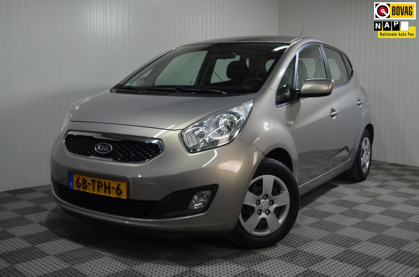 Kia Venga - 1.6 CVVT Plus Pack / Trekhaak / Navi. / NL auto - AutoWereld.nl