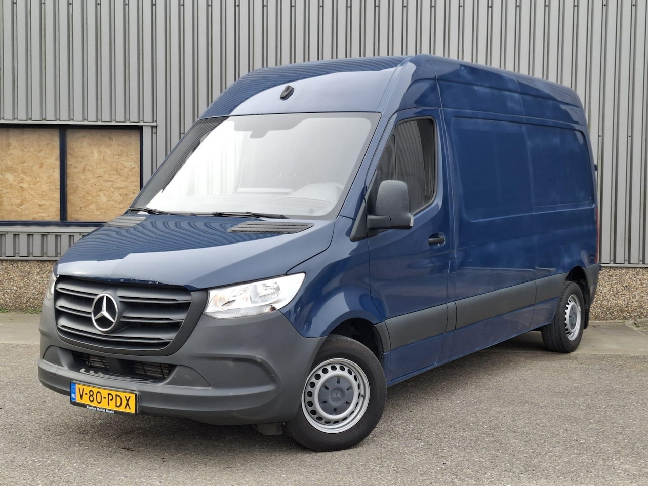 Mercedes-Benz Sprinter - 311 2.2 CDI L2H2 AIRCO / CAMERA / 3 ZITS / DEALER ONDERHOUDEN / NAVI - AutoWereld.nl