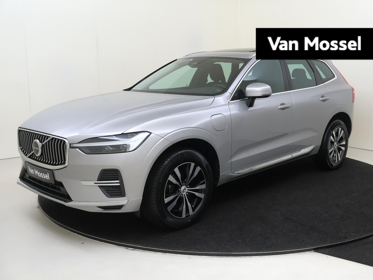 Volvo XC60 - 2.0 T6 Plug-in hybrid AWD Inscription Expression | Apple carplay / Android auto | Elektris - AutoWereld.nl