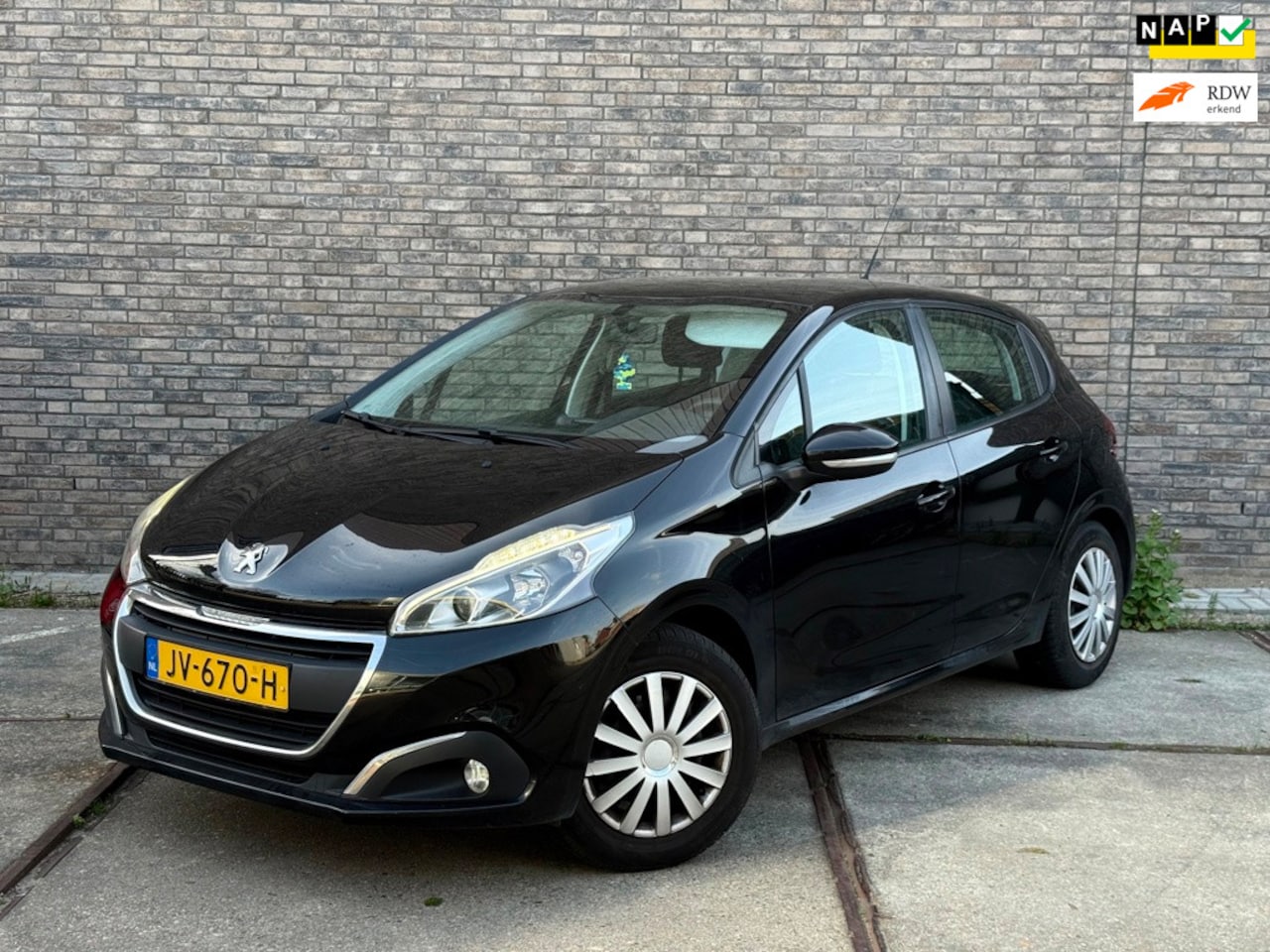 Peugeot 208 - 1.2 PureTech Blue Lion Navi Cruise control - AutoWereld.nl