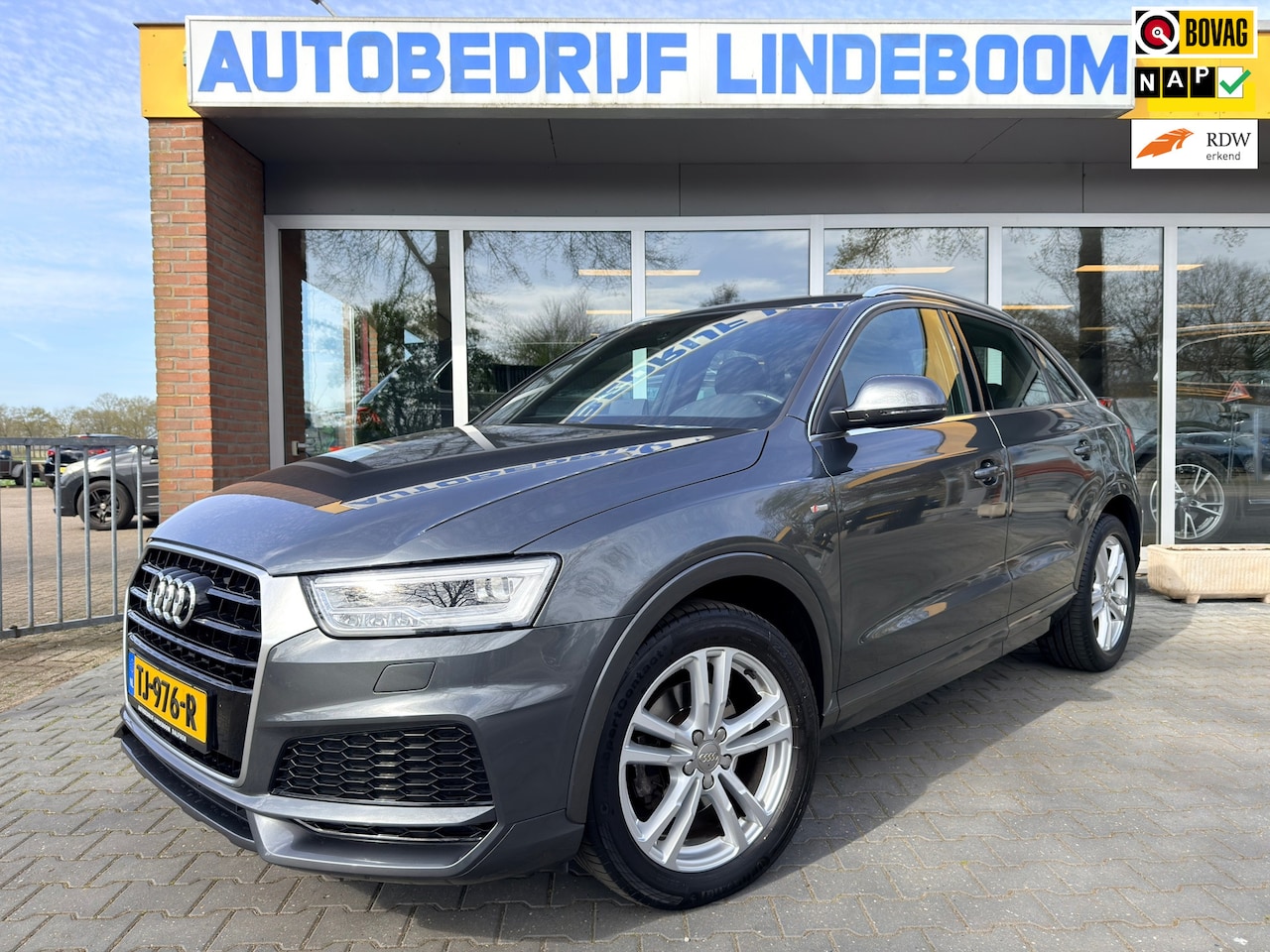 Audi Q3 - 1.4 TFSI CoD S-Line Sport Unieke Nieuwstaat!!! - AutoWereld.nl