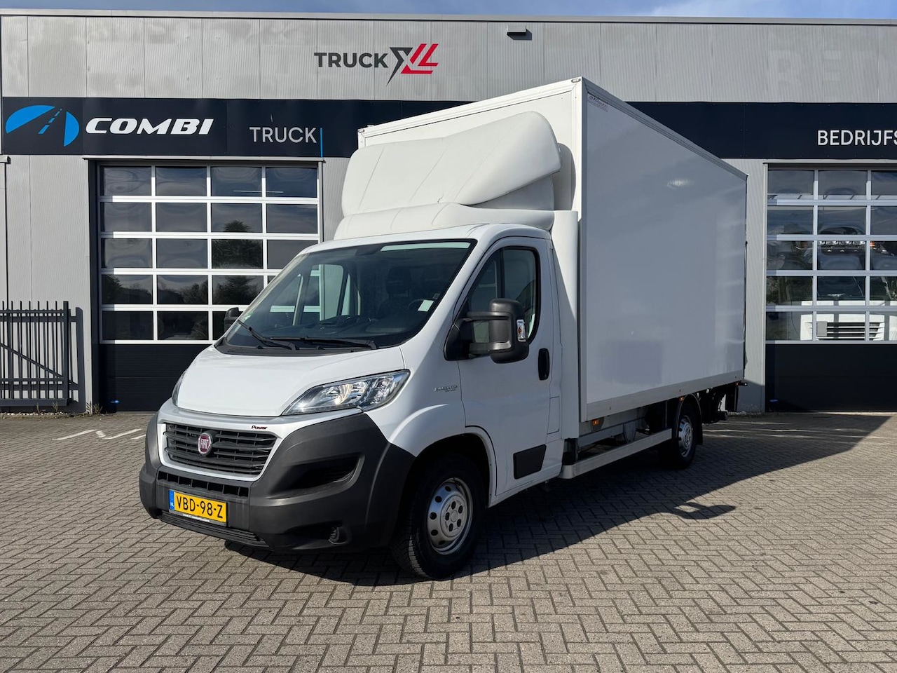 Fiat Ducato - 35H 2.3 MultiJet > Bakwagen met laadklep! 1070kg laadvermogen/meubelbak + laadklep... - AutoWereld.nl