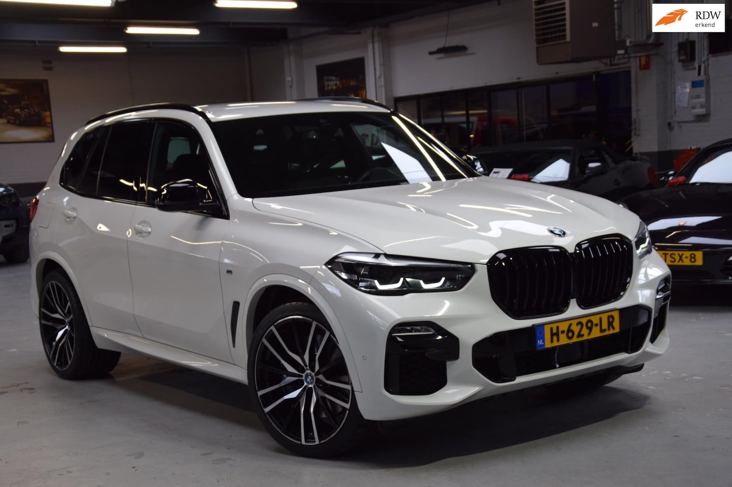 BMW X5 - XDrive40i High Executive |M-Pakket|22 inch|ACC|Keyless-entry| - AutoWereld.nl