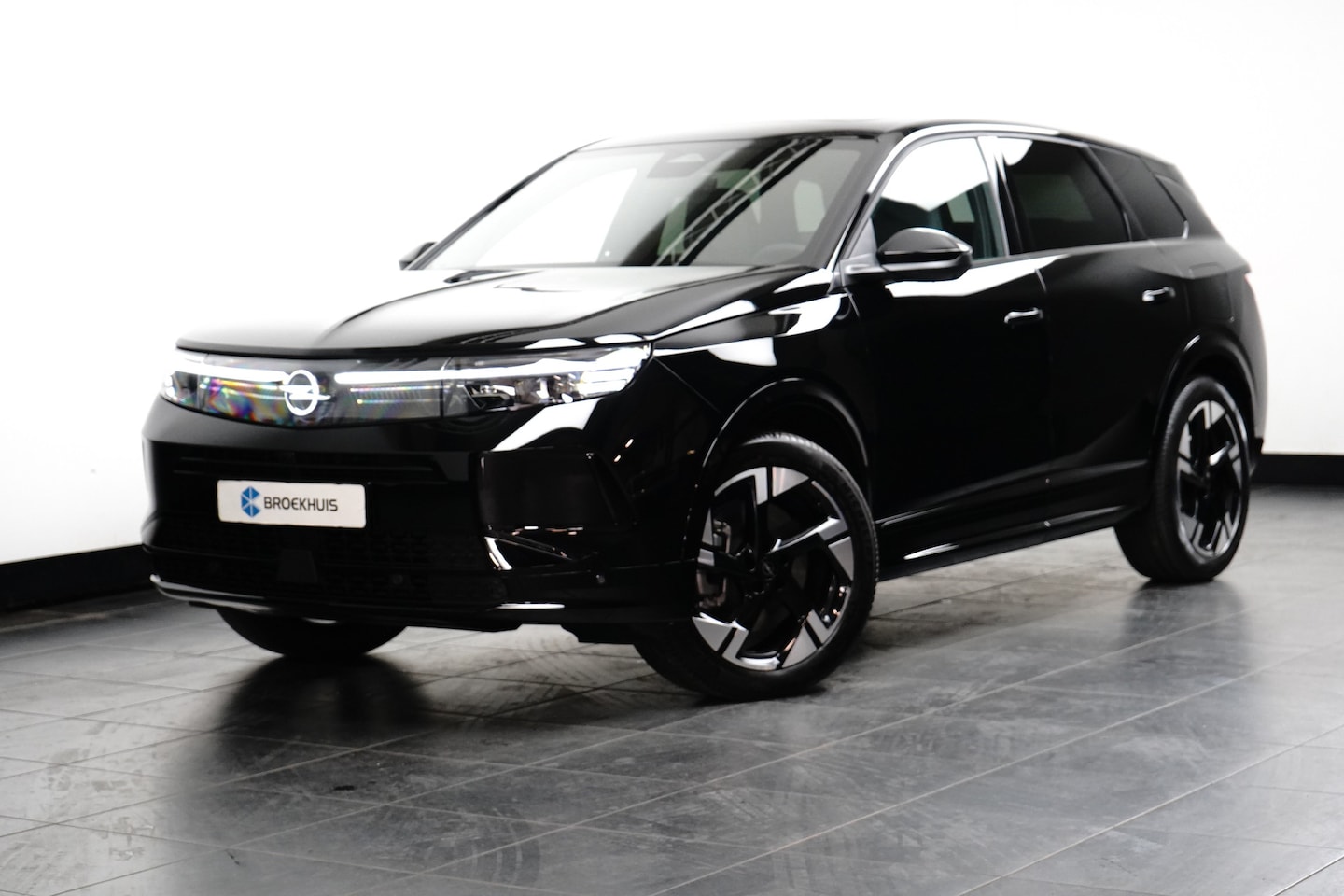 Opel Grandland - 1.6 Plug-in-Hybrid Ultimate 195pk 4x Beschikbaar! | Schuif-/Kanteldak | Afn. Trekhaak | FO - AutoWereld.nl