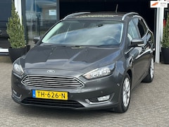 Ford Focus Wagon - 1.0 Titanium - Distributie Vervangen