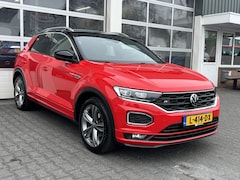 Volkswagen T-Roc - 1.5 TSI Sport Business R-line Digitaal display Stoelverwarming Electrische achterklep Airc
