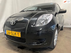 Toyota Yaris - 1.0 VVTi + - Front Schade - Motormanagement Brandt