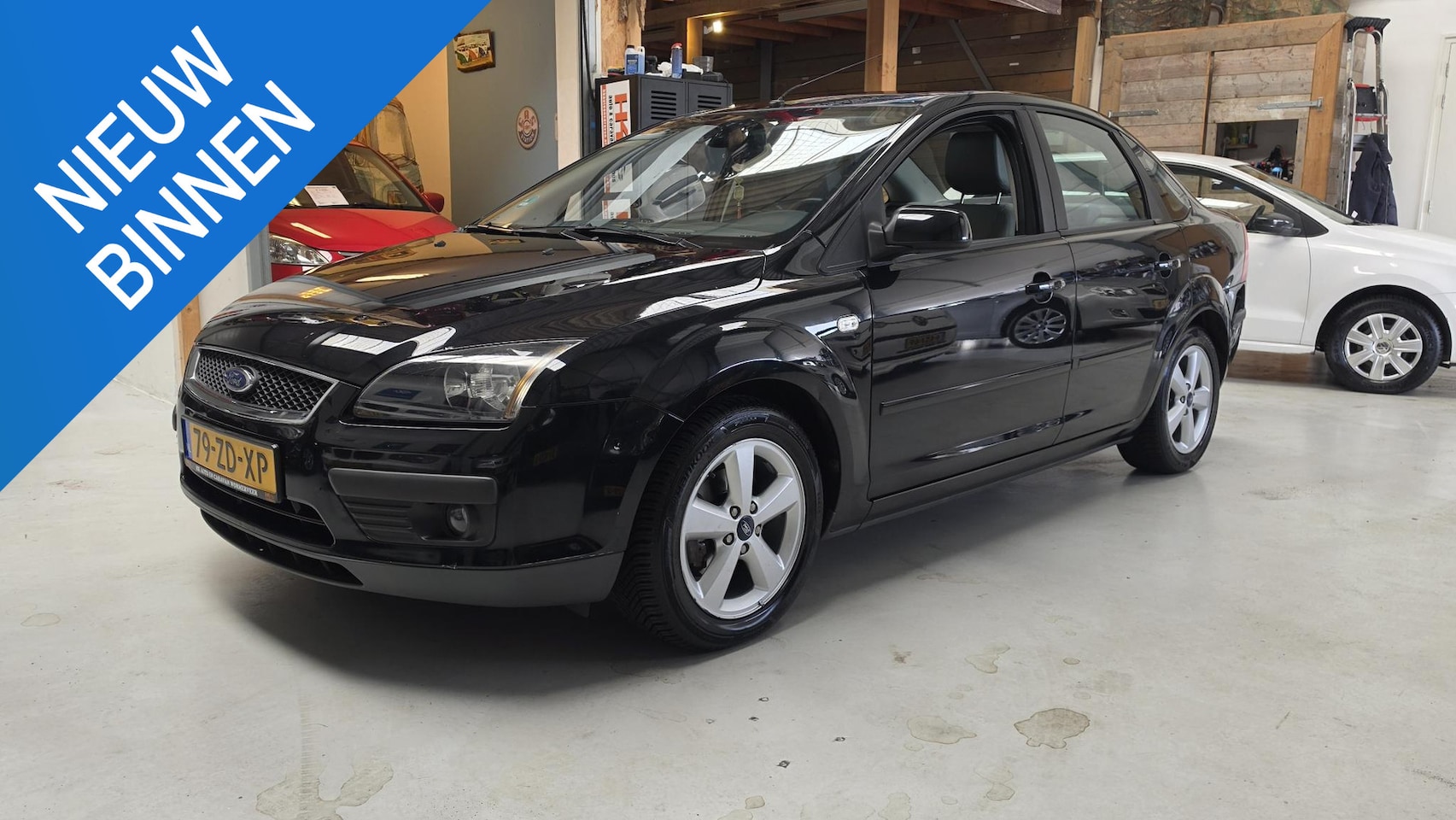 Ford Focus - 1.6-16V Futura Leer, LMV, Open Dak, Clima, Navi, NAP, Nieuwe APK.... - AutoWereld.nl