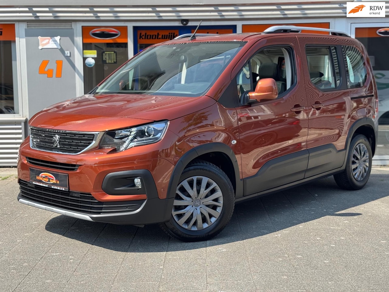 Peugeot Rifter - 1.2T Allure Panorama Navi CarPlay Camera 1e Eigenaar 5P - AutoWereld.nl