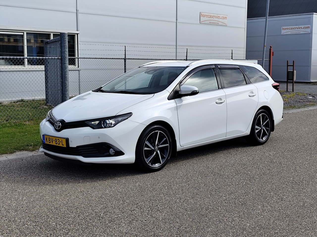 Toyota Auris Touring Sports - 1.2T " Trekhaak , Navi " - AutoWereld.nl
