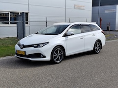 Toyota Auris Touring Sports - 1.2T " Trekhaak , Navi "