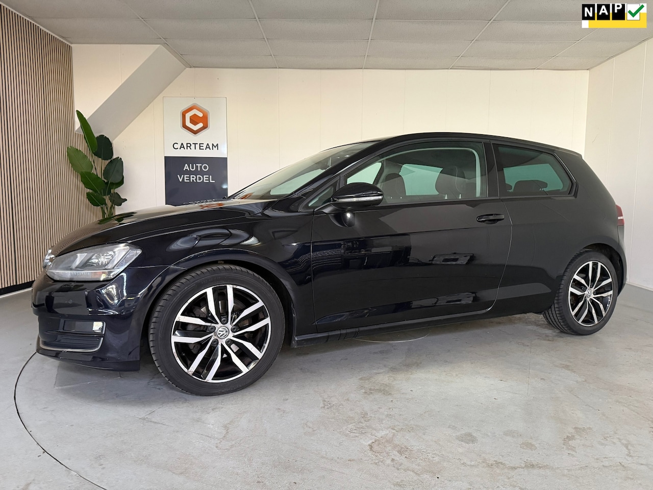 Volkswagen Golf - 1.4 TSI ACT Highline Airco, Navigatie, Automaat, LMV - AutoWereld.nl