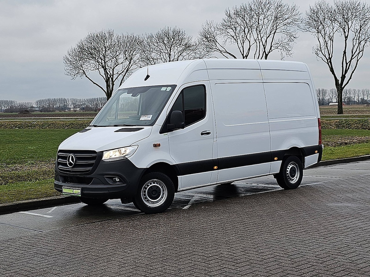 Mercedes-Benz Sprinter - 317 L2H2 Mbux RWD 360Camera Navi Euro6 Airco Pdc 170Pk! - AutoWereld.nl