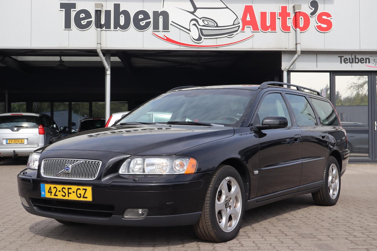 Volvo V70 - 2.4 Edition II | Automaat | Lpg-G3 onderbouw | Leder | Trekhaak - AutoWereld.nl