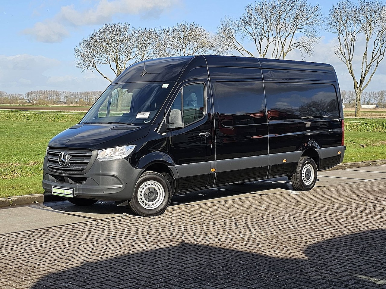 Mercedes-Benz Sprinter - 317 L3H2 Automaat Mbux Navi Camera Cruise 170Pk 3-Zits! - AutoWereld.nl