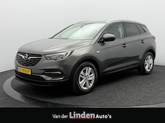 Opel Grandland X - 1.2 Turbo Business + | Trekhaak | Camera | Navigatie | Carplay&Android