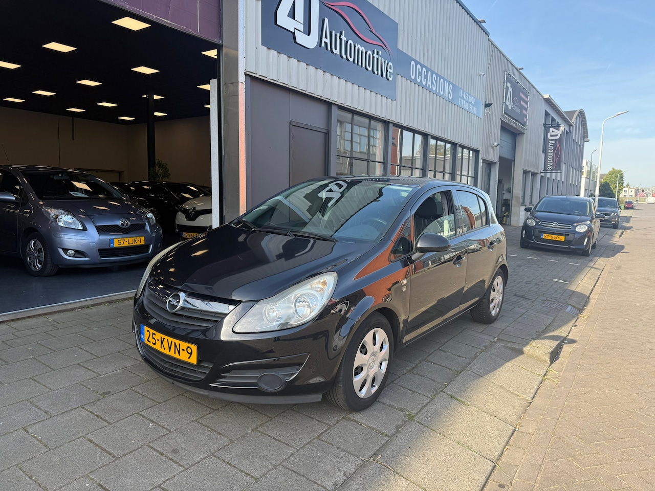 Opel Corsa - 1.2-16V '111' Edition 1.2-16V '111' Edition - AutoWereld.nl